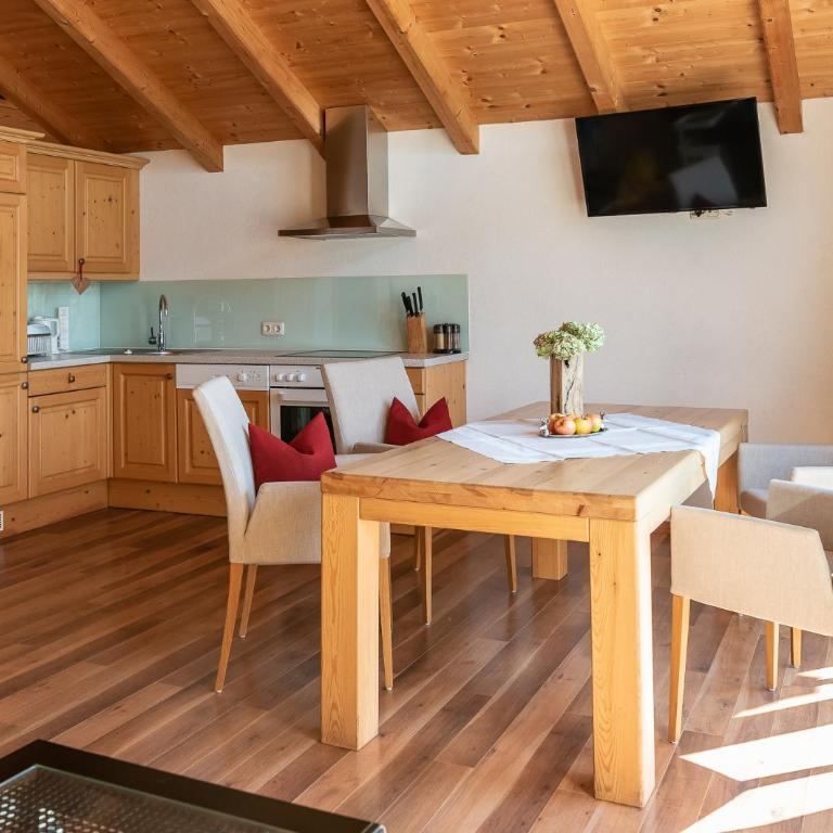 Chalet´s am See - Two-Bedroom Chalet - 6