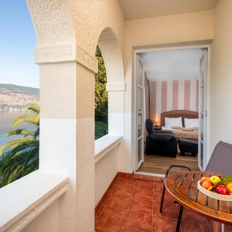 Hunguest Hotel Sun Resort - Comfort Double Room with Balcony and Sea View - 4