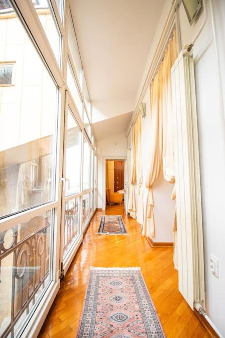 King Peter Apartment - Three-Bedroom Apartment - 14