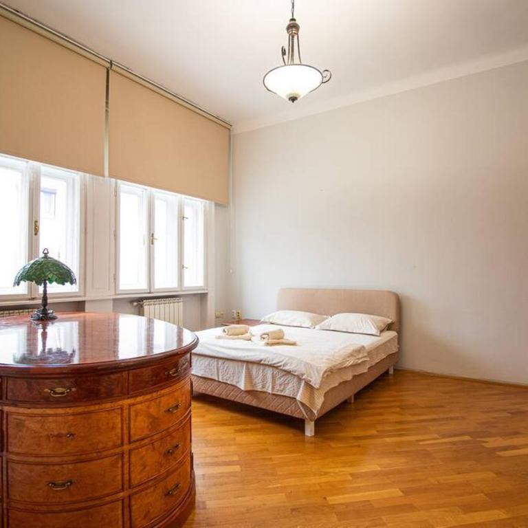 King Peter Apartment - Three-Bedroom Apartment - 36