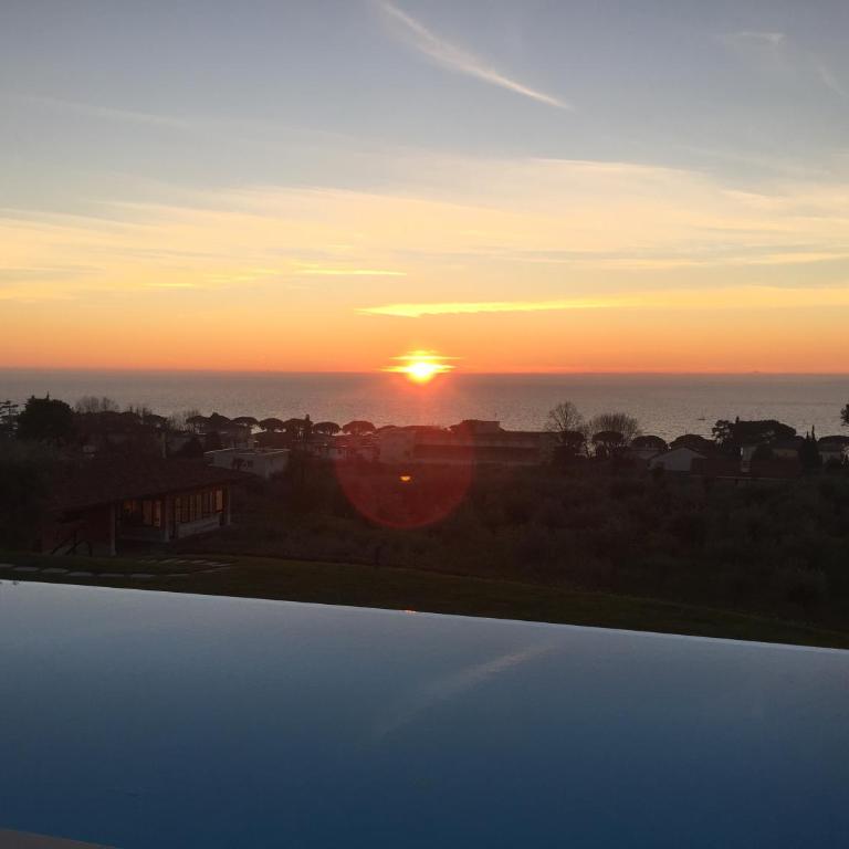 Ausblick Lazise Gardasee - Ferienhaus mit Seeblick, Infinity Pool, Garten und Garage - Casa con 2 Camere da Letto - 90