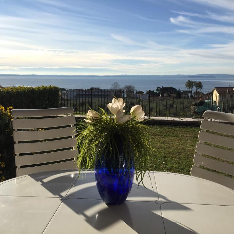 Ausblick Lazise Gardasee - Ferienhaus mit Seeblick, Infinity Pool, Garten und Garage - Casa con 2 Camere da Letto - 65