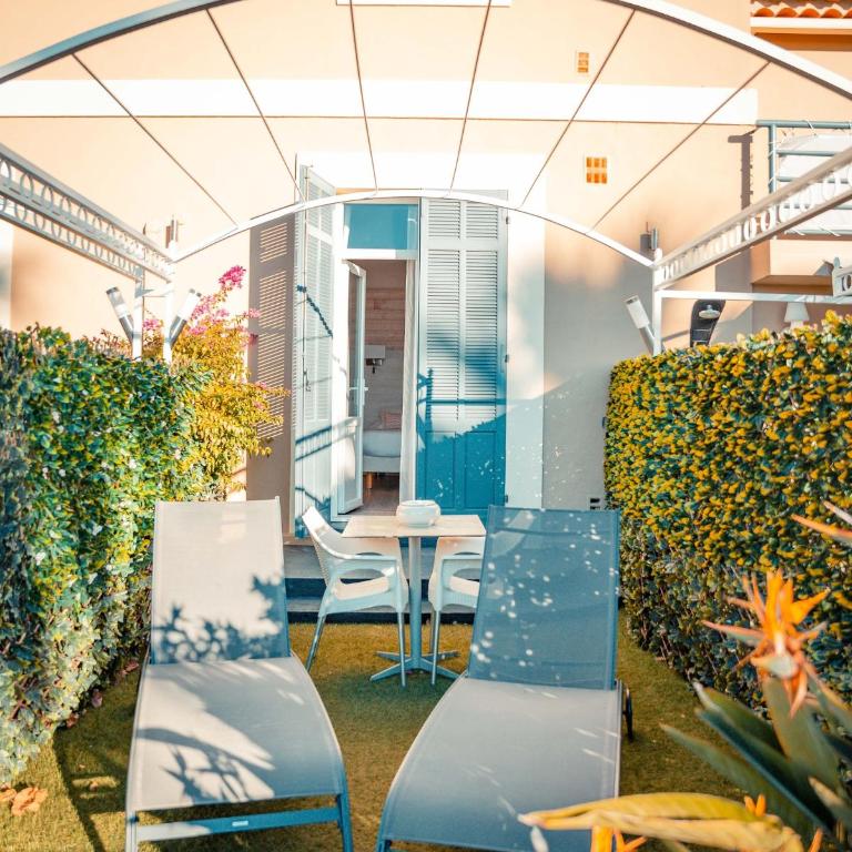 Hôtel Le Rabelais - Chambre Double avec Terrasse - 6