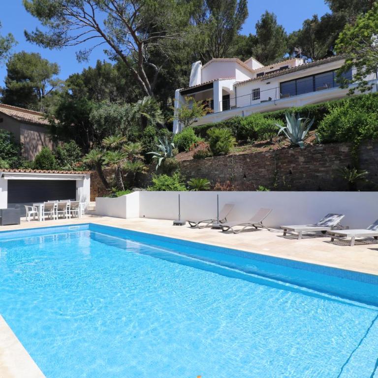 Villa Mesomax - Vue Mer & Piscine à Hyères-Carqueiranne - Maison 3 Chambres - 1