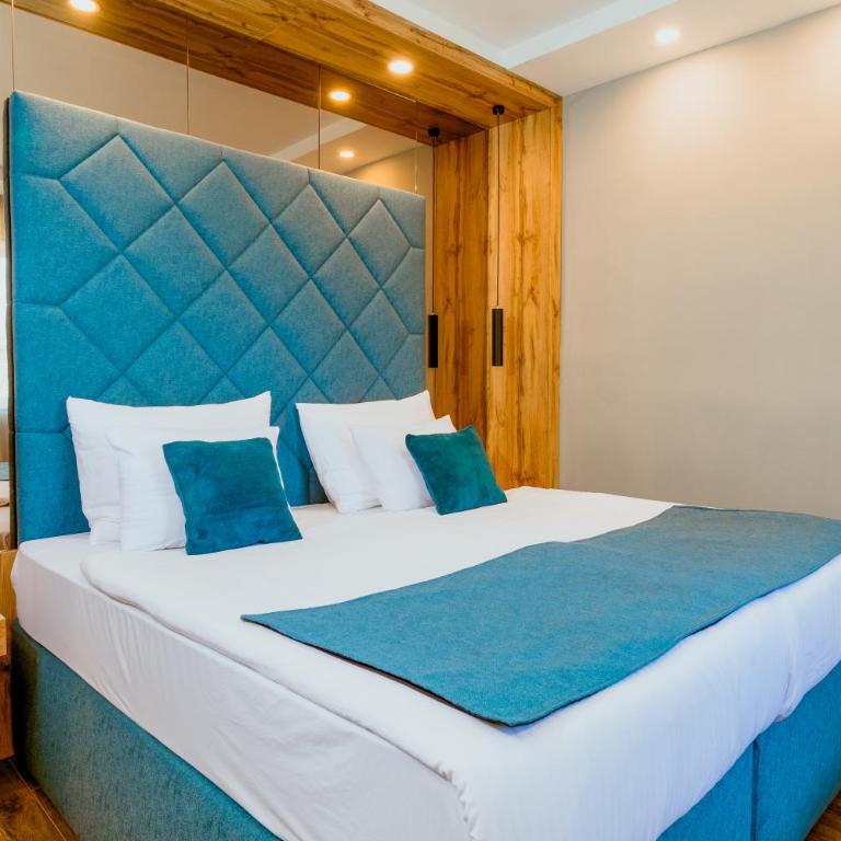 Nobel Gallery Hotel - Economy Dvokrevetna Soba sa Bračnim Krevetom/Zasebnim Krevetima - 4