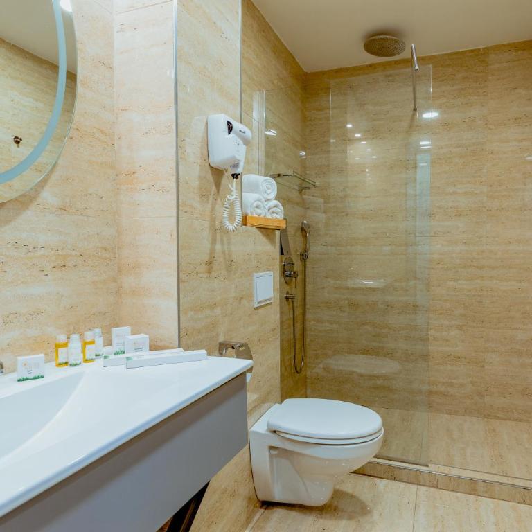 Nobel Gallery Hotel - Economy Dvokrevetna Soba sa Bračnim Krevetom/Zasebnim Krevetima - 1