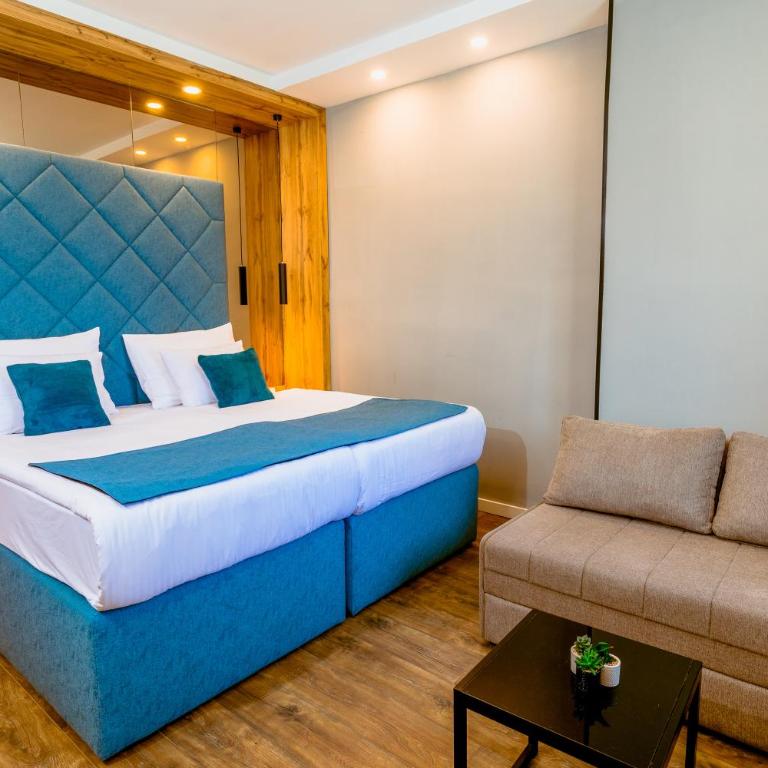 Nobel Gallery Hotel - Superior Dvokrevetna Soba sa Bračnim Krevetom/Zasebnim Krevetima - 3