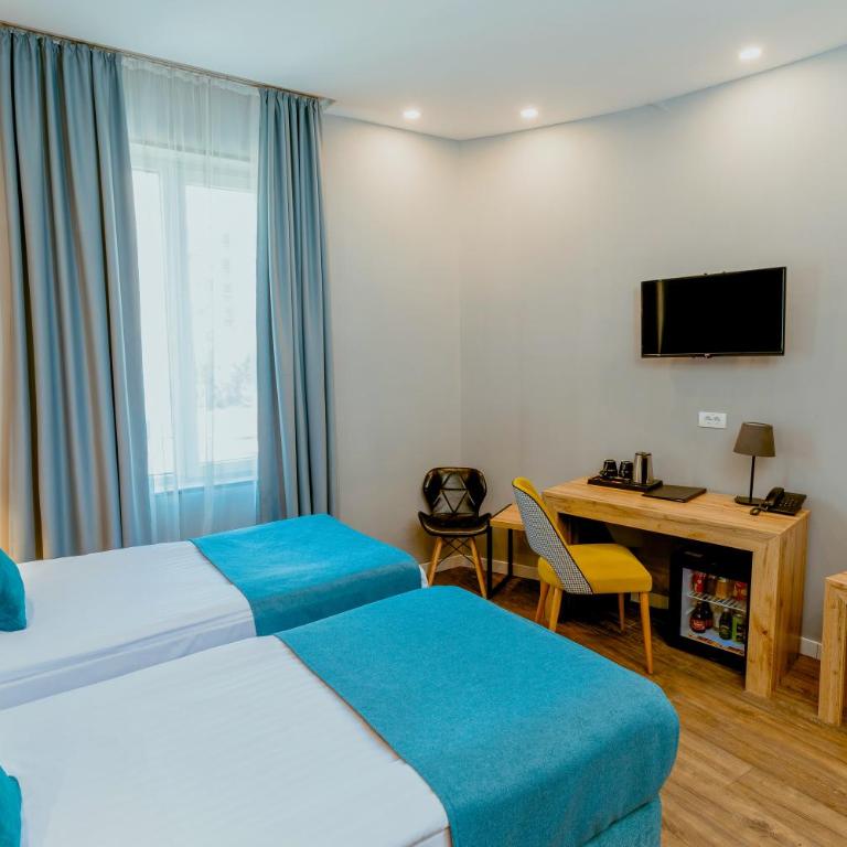 Nobel Gallery Hotel - Standardna Dvokrevetna Soba sa Bračnim Krevetom/Zasebnim Krevetima - 5