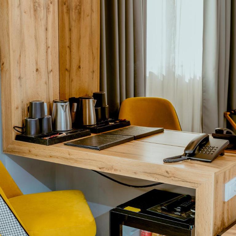 Nobel Gallery Hotel - Standardna Trokrevetna Soba - 4