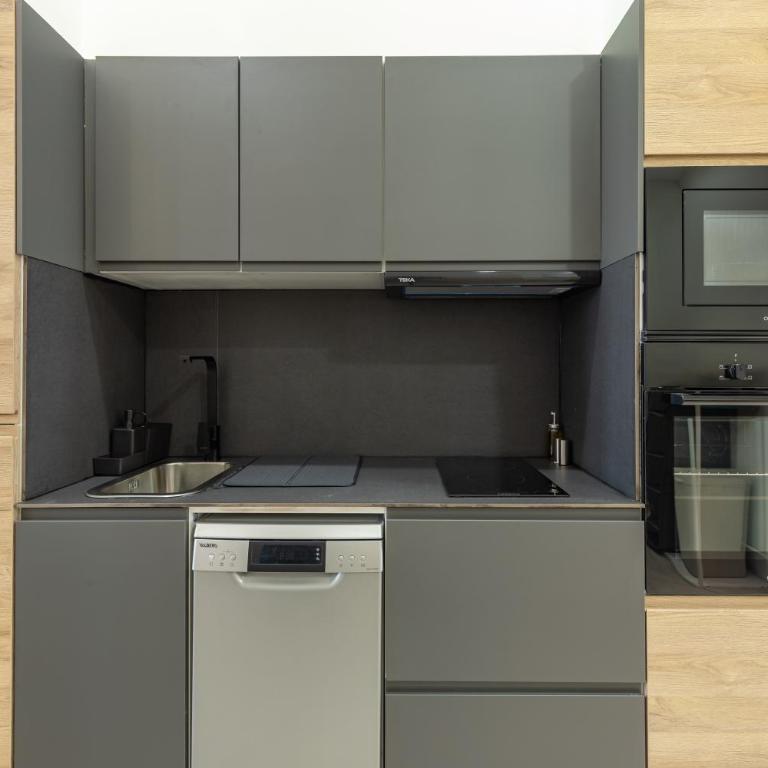 Apartamento con piscina y terraza - Apartamento de 1 dormitorio - 28