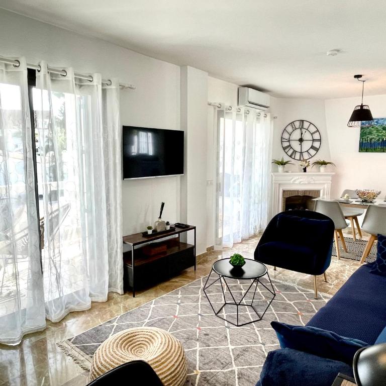 Riviera by the beach 2 bedroom Apartment - Apartamento de 2 dormitorios - 3