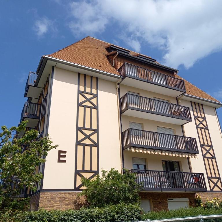 Appartement 50 m de la mer proche Deauville - One-Bedroom Apartment - 2