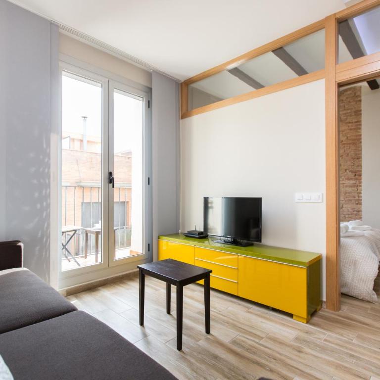 Stay Barcelona Charming Gracia - One-Bedroom Apartment - 16