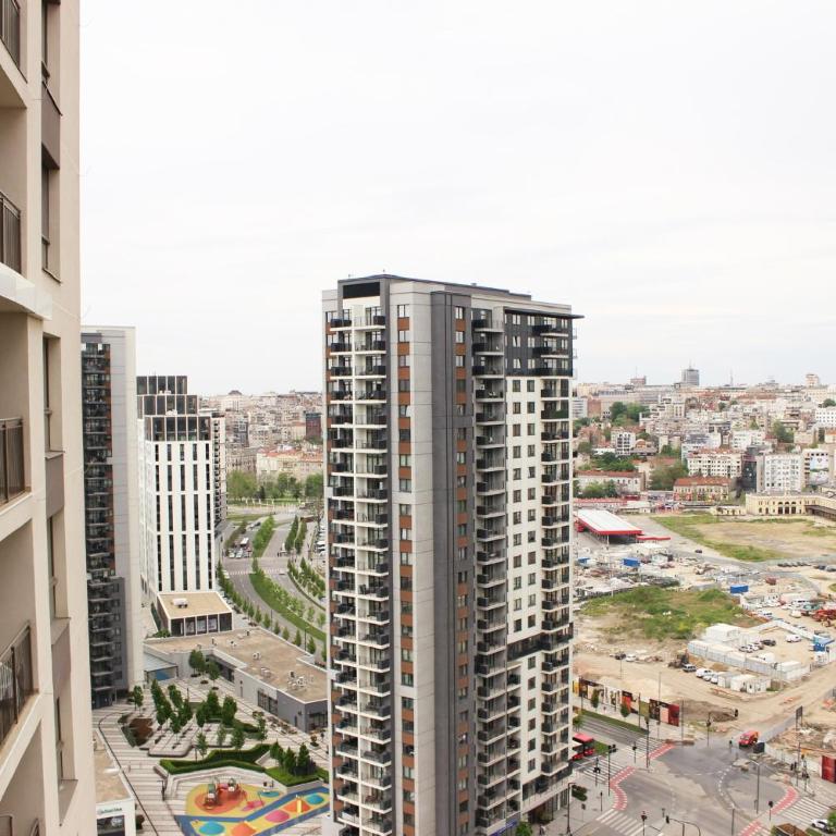 THE GATES 201 - One-Bedroom Apartment - 10