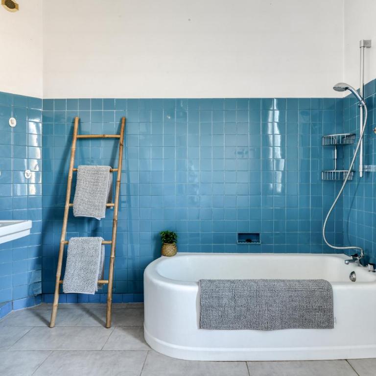 La Casa Grande - piscine - wifi - parking - Villa - 33