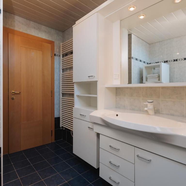 Alpenvilla Large Family Apartment - by Familiaris- Pools 500 meters - Appartamento - 22