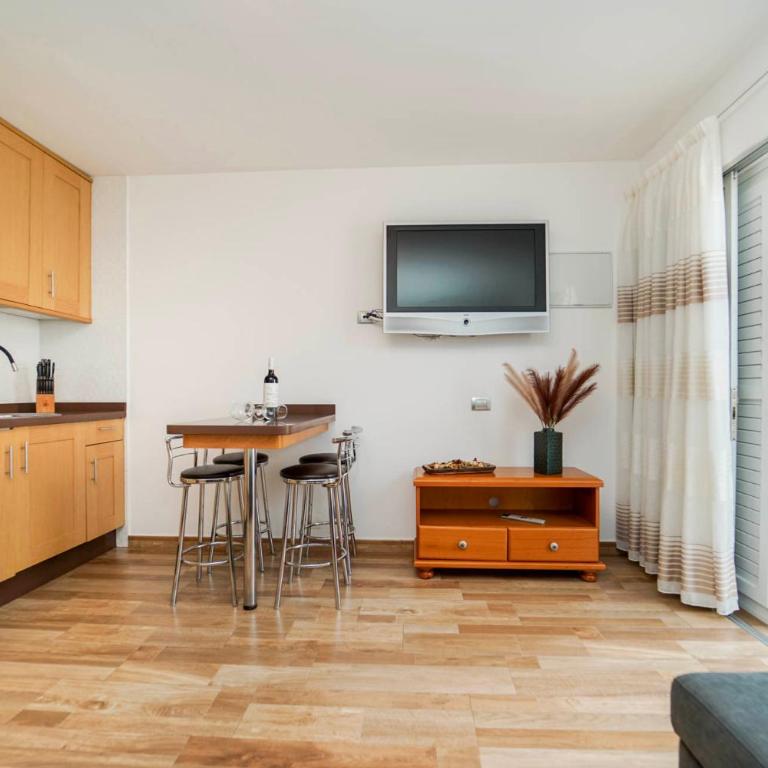 Blue Ski 6 by Homestaygrancanaria - One-Bedroom Apartment - 16