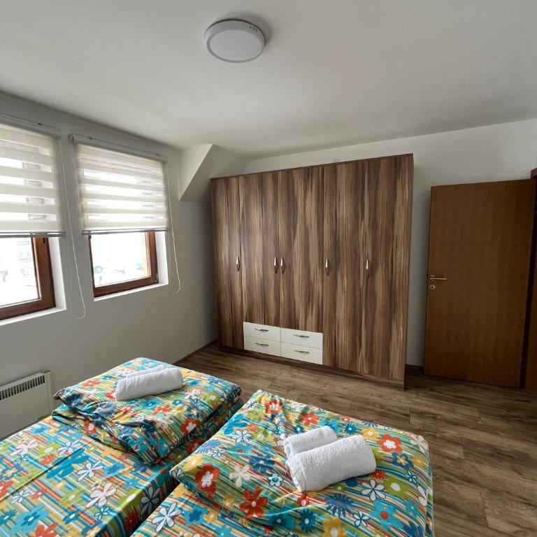 Sunčani breg - Two-Bedroom Apartment - 4