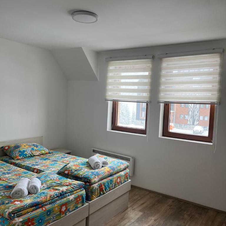 Sunčani breg - Two-Bedroom Apartment - 7
