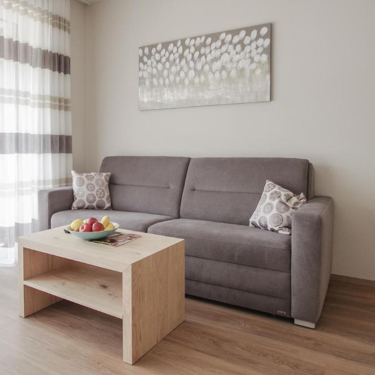 Apartment Hotel Christine - Two-Bedroom Apartment - 6