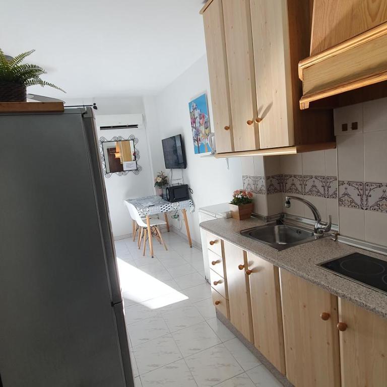 Apartamentos Eduardo Rico - Estudio con balcón - 8