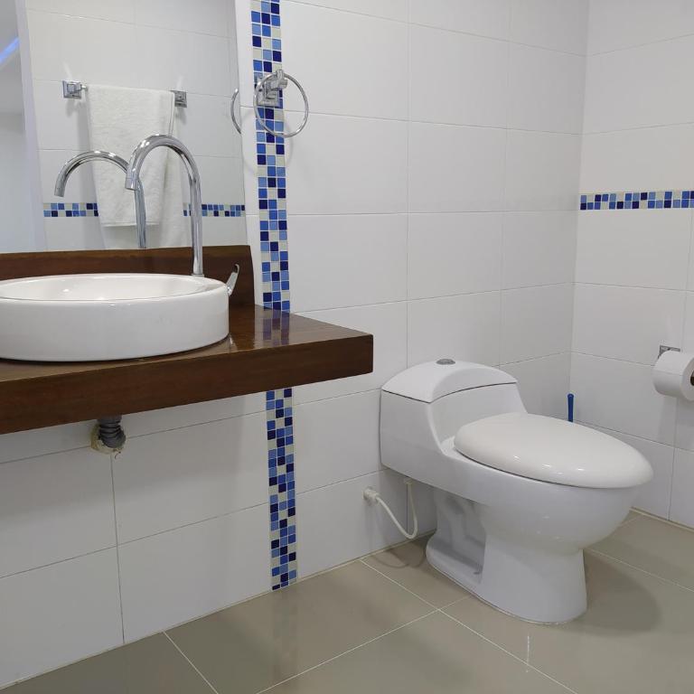 Apartamento Amoblado en Tuluá, 2 Habitaciones - Apartamento de 3 dormitorios - 7