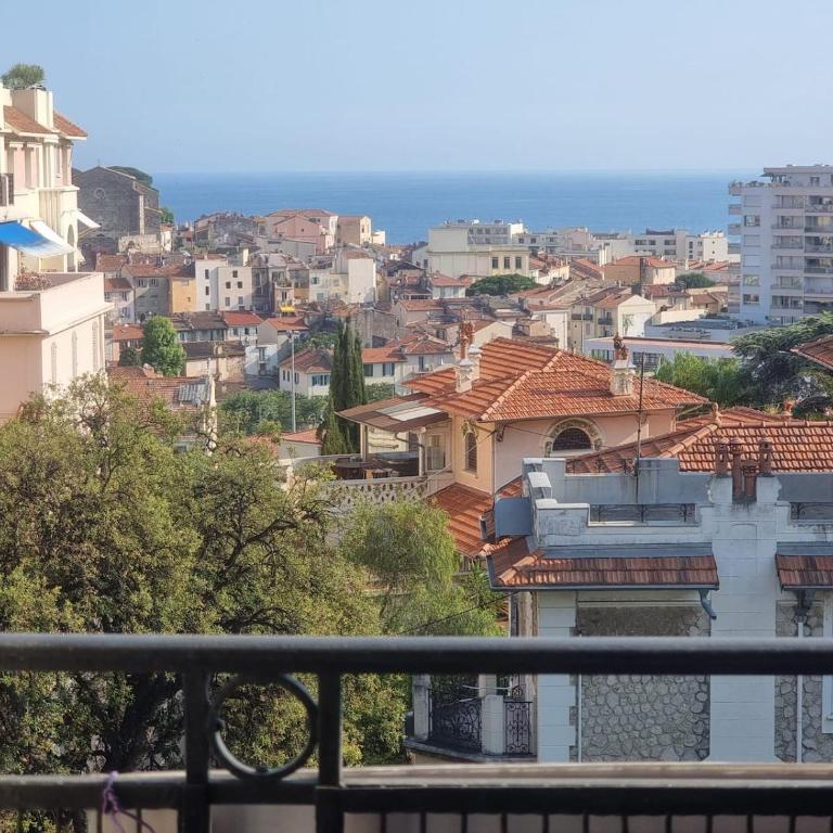 Appartement Grasse Toit Terrasse - Appartement 2 Chambres - 6
