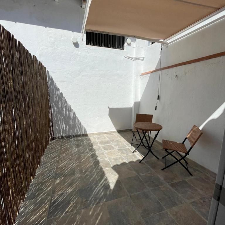 Maison Sereine - Two-Bedroom Apartment - 14