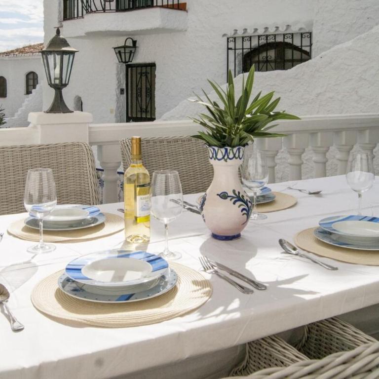 Los Crisantemos Family house with garden and pool - Villa de 3 dormitorios - 11