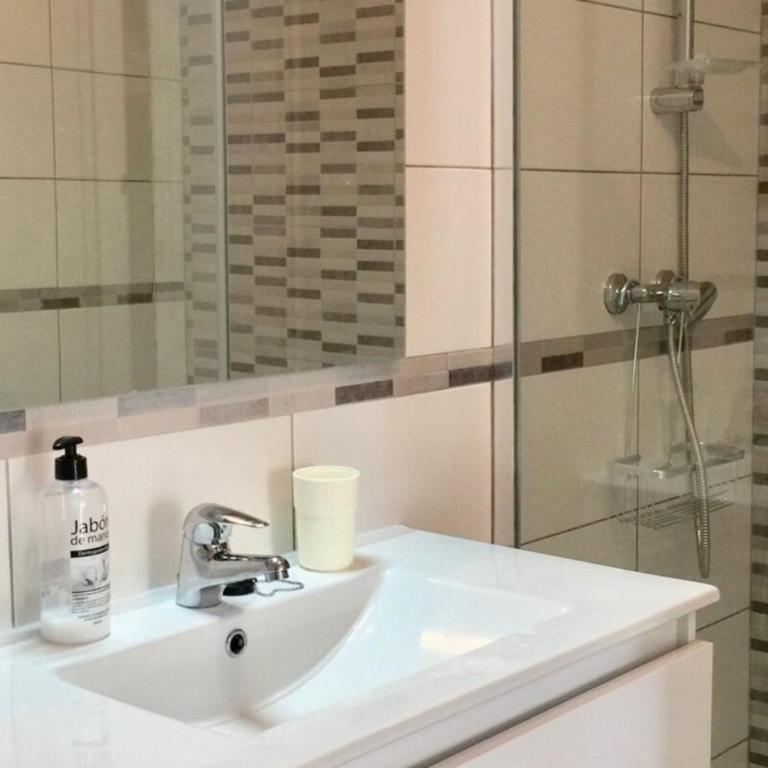 Los Crisantemos Family house with garden and pool - Villa de 3 dormitorios - 24
