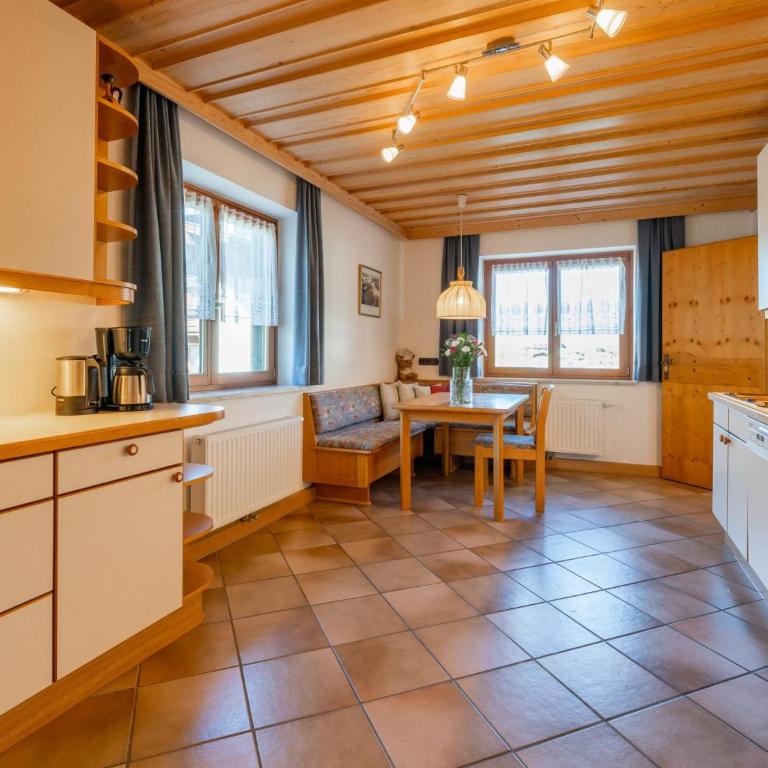 Familienchalet Kitzblick - Ferienhaus - 9