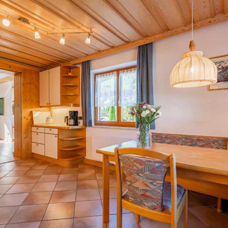 Familienchalet Kitzblick - Ferienhaus - 10