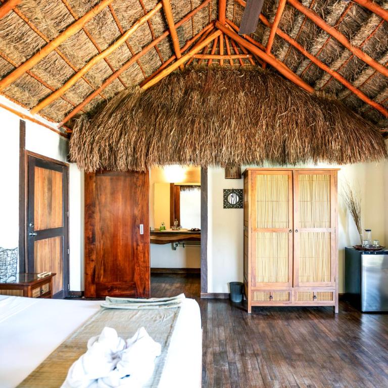 Yayum Bacalar - Habitación con cama extragrande y vistas al lago - 10