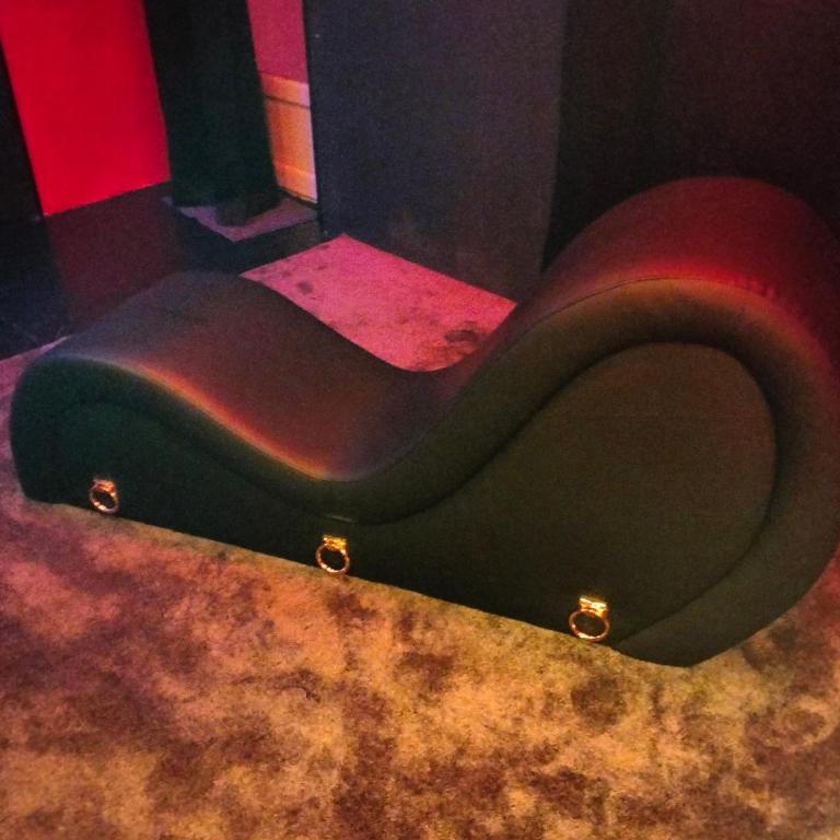 la lovecoquine, chez loveroomtoulon , parking et wifi gratuits - Maison 1 Chambre - 3