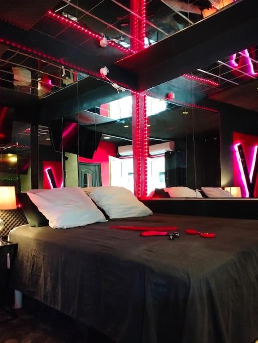 la lovecoquine, chez loveroomtoulon , parking et wifi gratuits - Maison 1 Chambre - 15