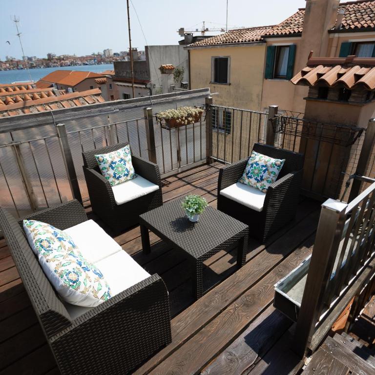 Palazzo degli Artisti - Appartamento con 2 Camere da Letto - 1