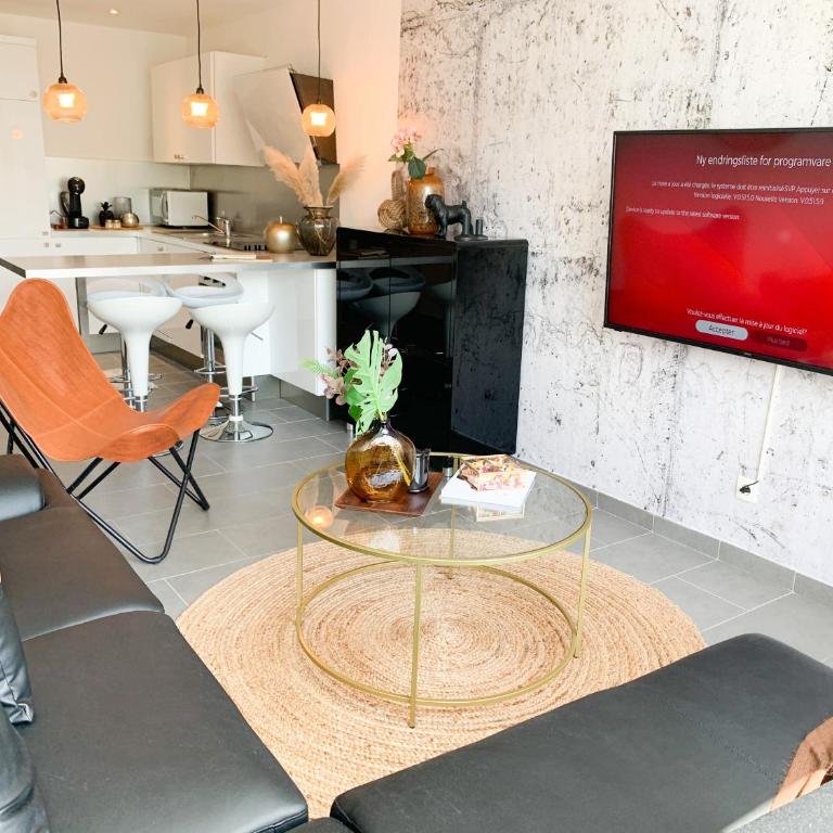 Appartement en plein centre-ville, à proximité de toutes les commodités et à seulement 500m de la mer - Apartment mit 1 Schlafzimmer - 8