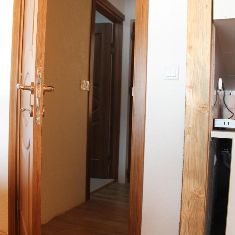 Three Houses - Two-Bedroom House - 14