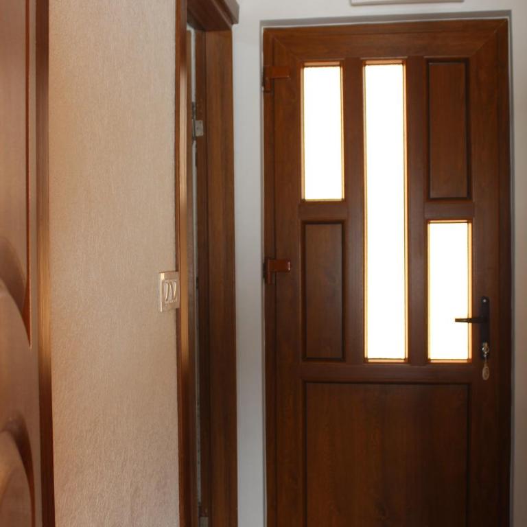 Three Houses - Two-Bedroom House - 19