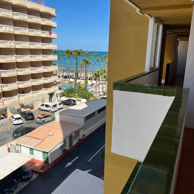 APARTAMENTO NUEVO CÉNTRICO en PRIMERA Línea de playa con vistas al Mar, Piscina, aire acondicionado y wifi - Apartamento de 2 dormitorios - 31