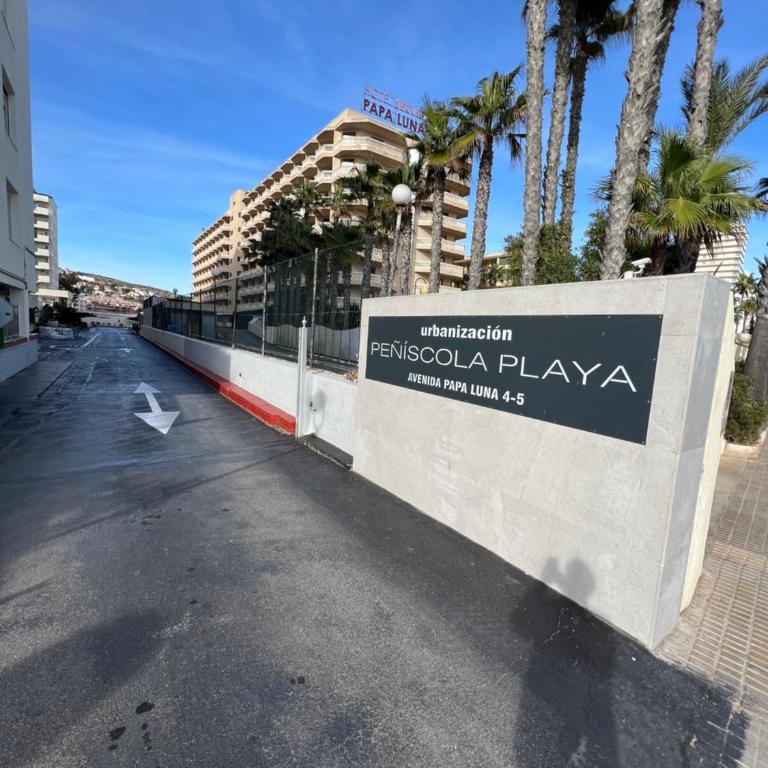 APARTAMENTO NUEVO CÉNTRICO en PRIMERA Línea de playa con vistas al Mar, Piscina, aire acondicionado y wifi - Apartamento de 2 dormitorios - 32