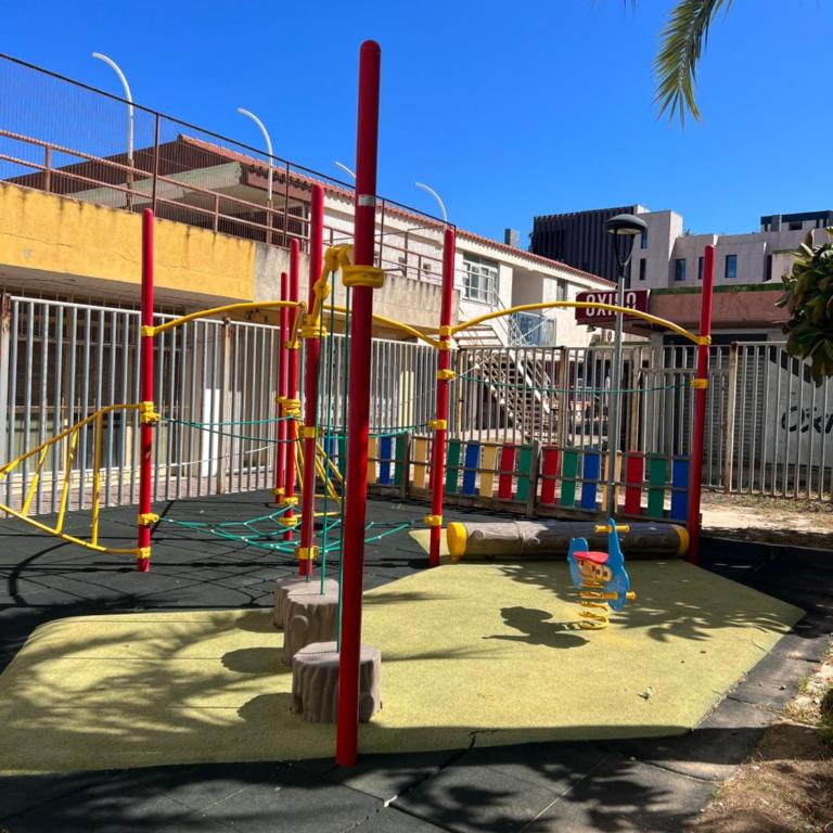 APARTAMENTO NUEVO CÉNTRICO en PRIMERA Línea de playa con vistas al Mar, Piscina, aire acondicionado y wifi - Apartamento de 2 dormitorios - 27