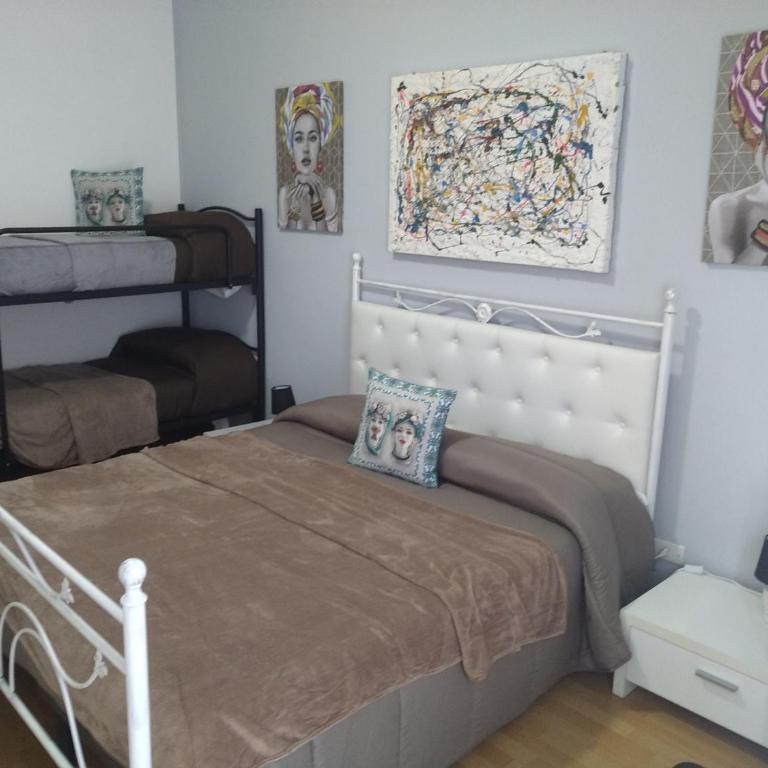 Artemide Rent BedRooms - Quadruple Room with Terrace - 9