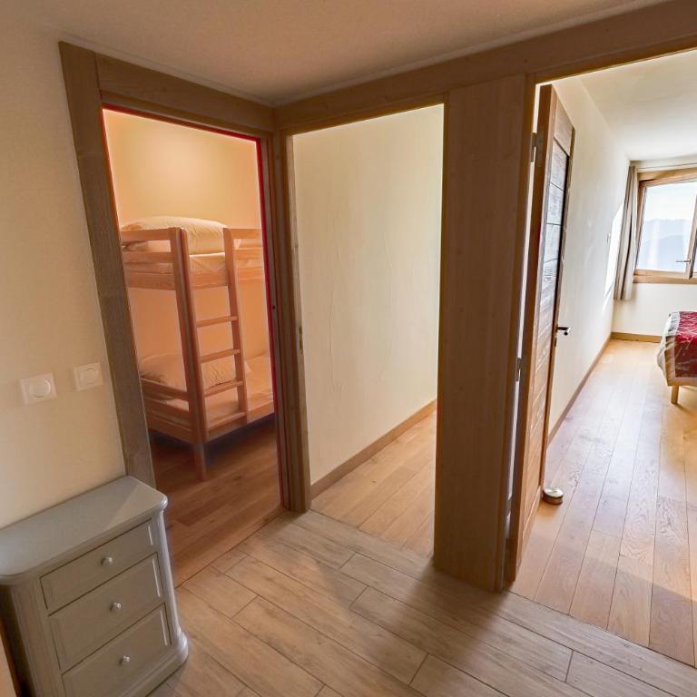 Arc 1600 SunsetPanorama Skis aux pieds 6 pers - Three-Bedroom Apartment - 14