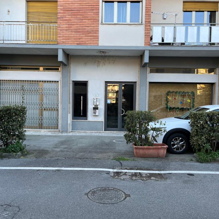 Welcome to Casa di Lucca - Your Friendly Retreat with Terrace and Parking - Three-Bedroom Apartment - 31
