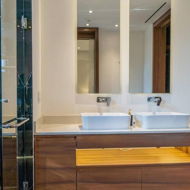 Luxury Condo D Residense - Three-Bedroom Apartment - 15