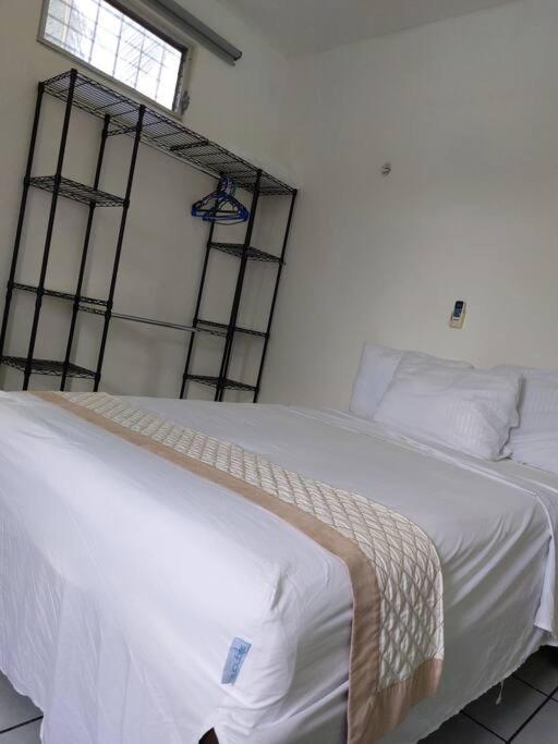 5 Estudio Planta Alta con terraza - One-Bedroom Apartment - 6