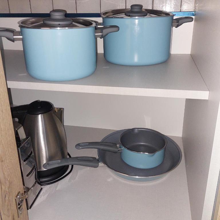 BLUE APARTMENT - a due passi dal lago, parcheggio privato - Appartamento con 1 Camera da Letto - 17