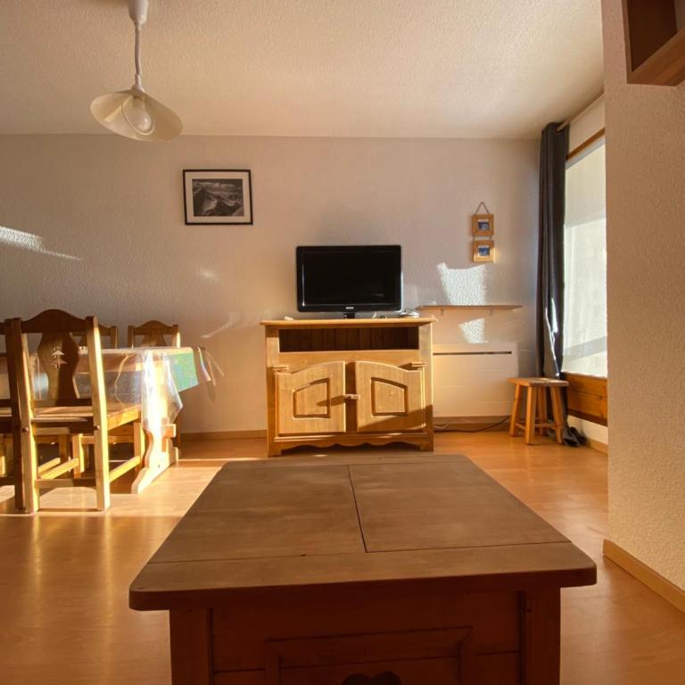 Charmant T2 montagne ensoleillé - Appartement 2 Chambres - 6