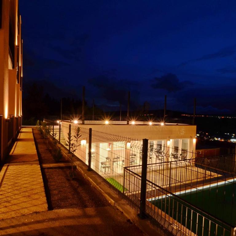 Residence Spa Apartments DUB - Studio with Terrace - 8